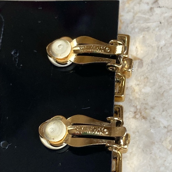 GIVENCHY Paris NY Gold Plate Crystal Present Gift Box Clip-On Earrings - Picture 6 of 12